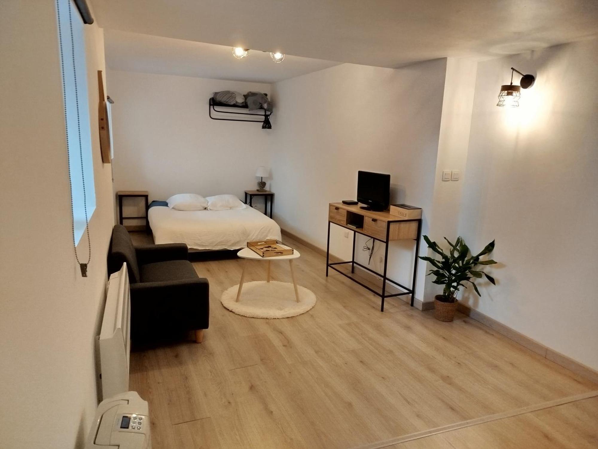 Chez Mathilde, Studio Sur Laval Laval  Esterno foto